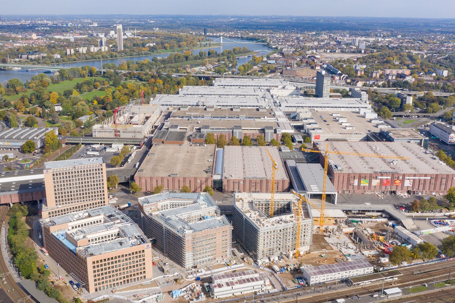 Koelnmesse grounds with Confex in Deutz