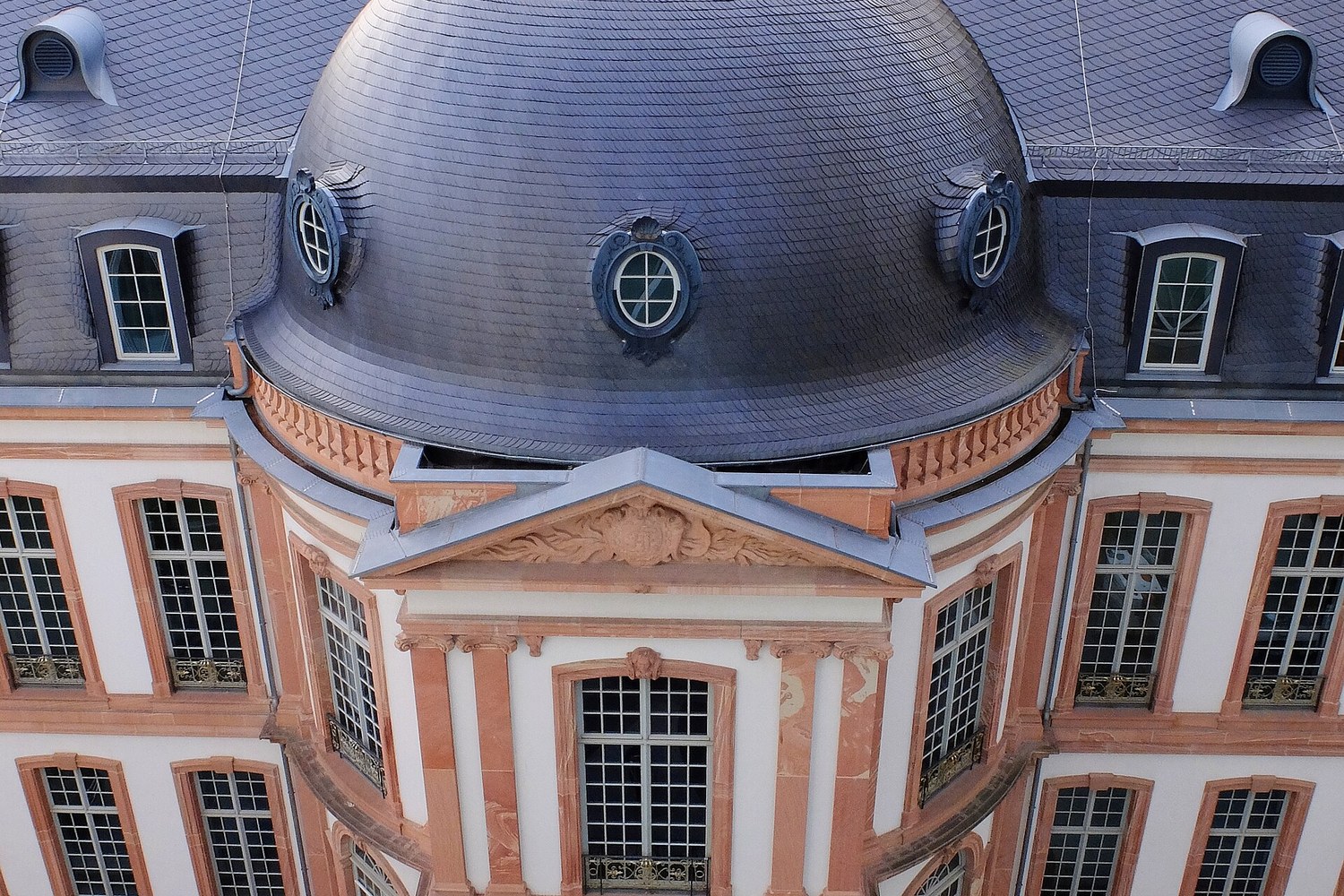 Courtyard of Palais Thurn und Taxis in Frankfurt