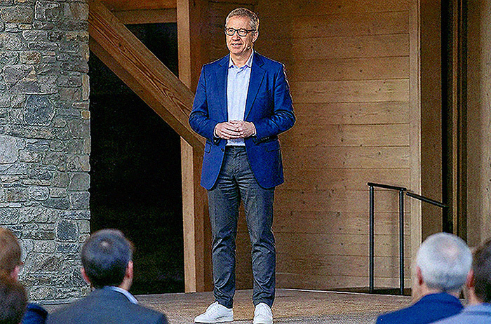 Keynote-Speaker Künstliche Intelligenz Frankfurt: Jan Ditgen auf der Bühne