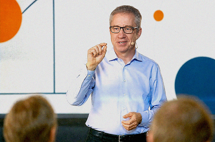 Keynote speaker artificial intelligence London Keynote speaker artificial intelligence London Jan Ditgen