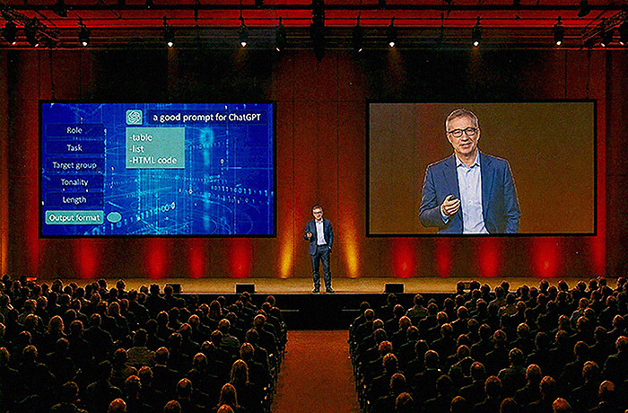 Jan Ditgen presenta una conferencia sobre inteligencia artificial en Alemania